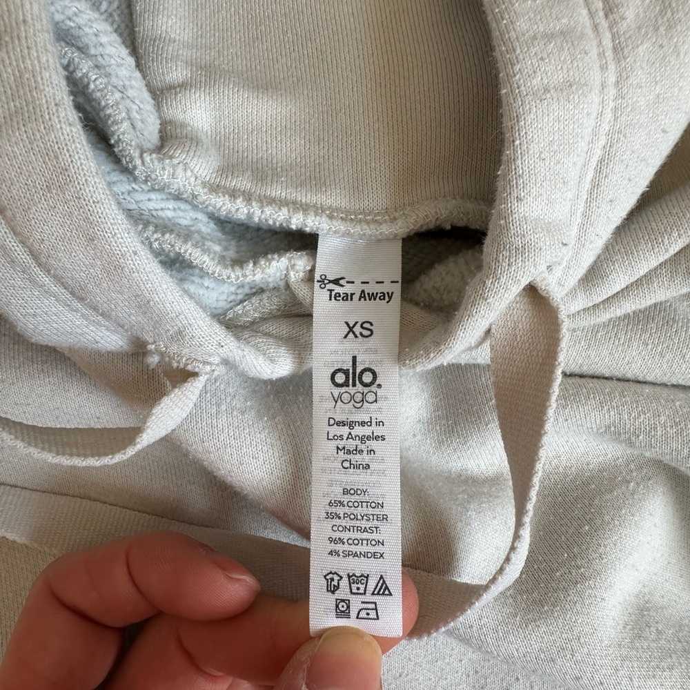 ALO Cream Pullover Hoodie - Cozy Everyday Sweatshirt - Picture 5 of 5